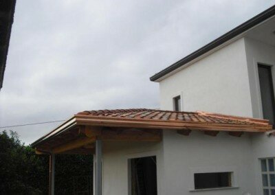Les travaux d’agrandissement d’un logement au Alife loc. San Michele Italie