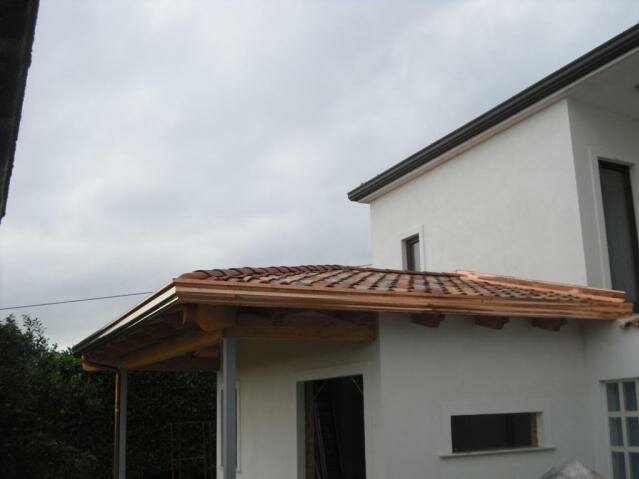 Les travaux d’agrandissement d’un logement au Alife loc. San Michele Italie